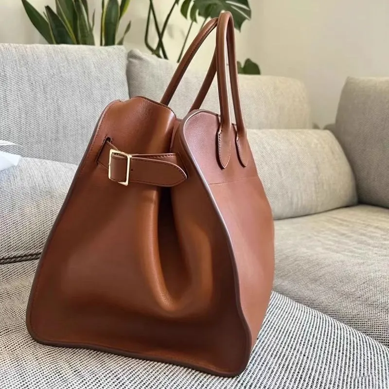 Classic Structured Top Handle Transport Tote Bag In Leather