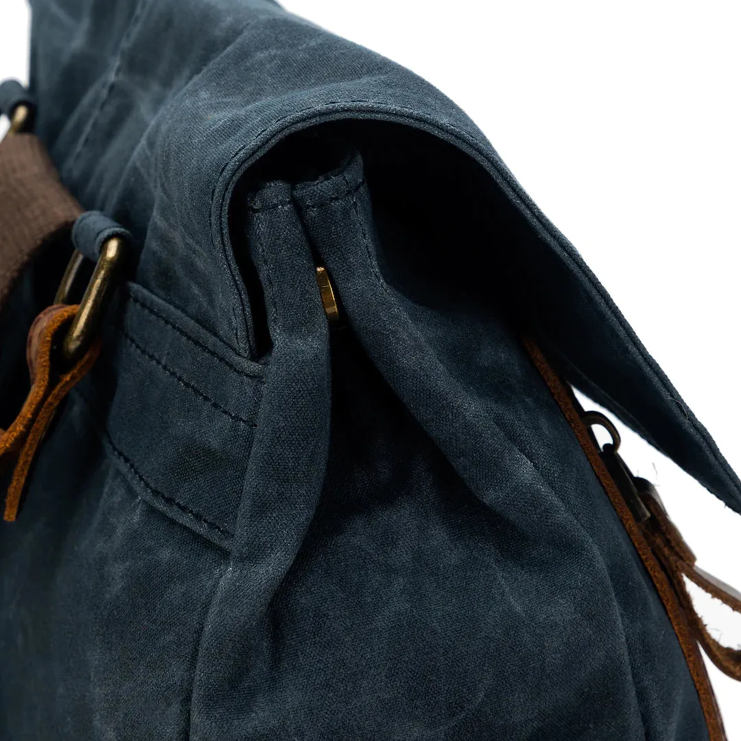Della Q Maker's Canvas Midi Backpack