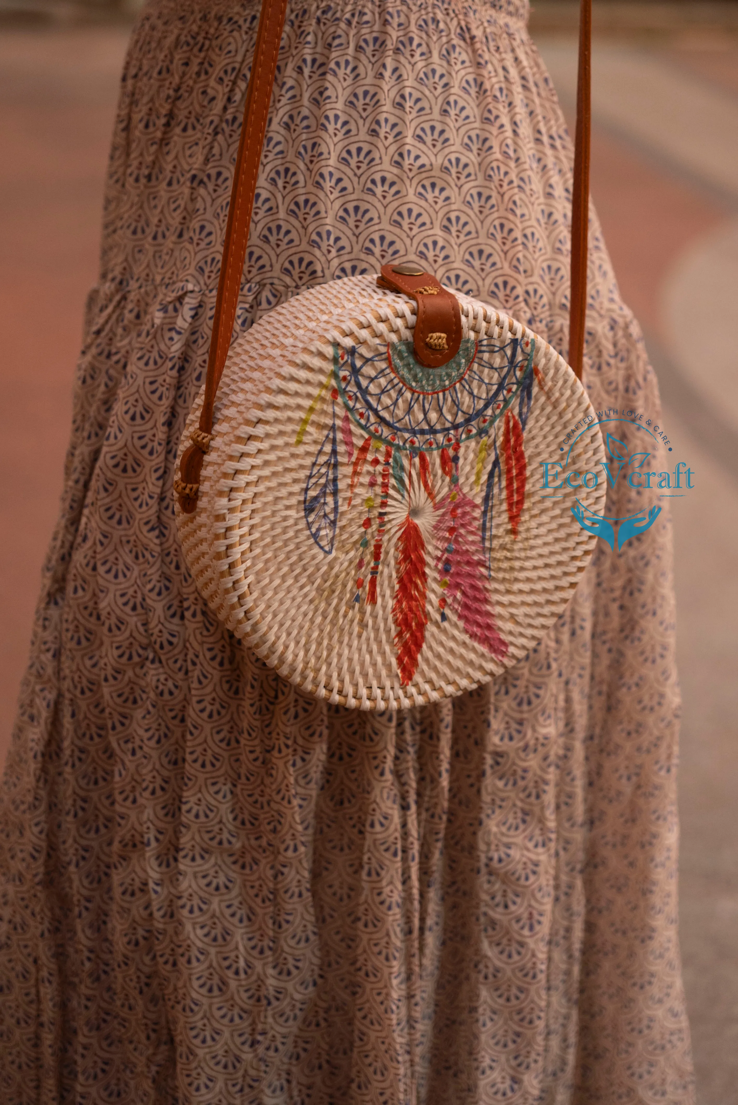 Dream Catcher White Round Sling Bag