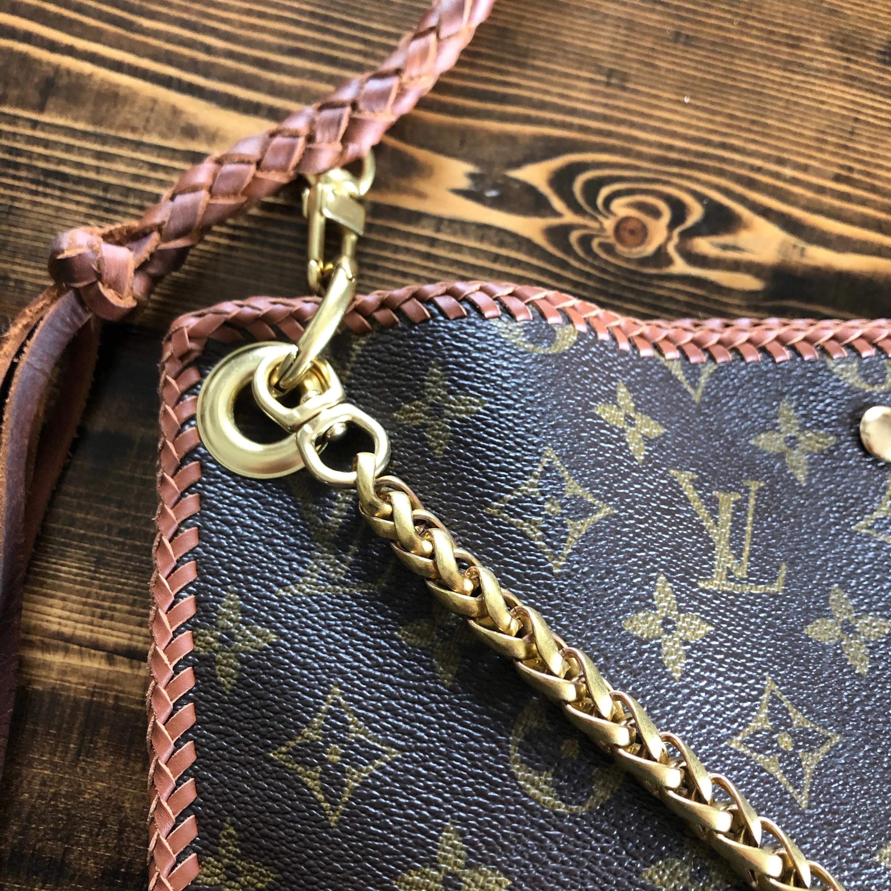 The XL Nuthatch - Vintage Monogram in Caramel Crossbody