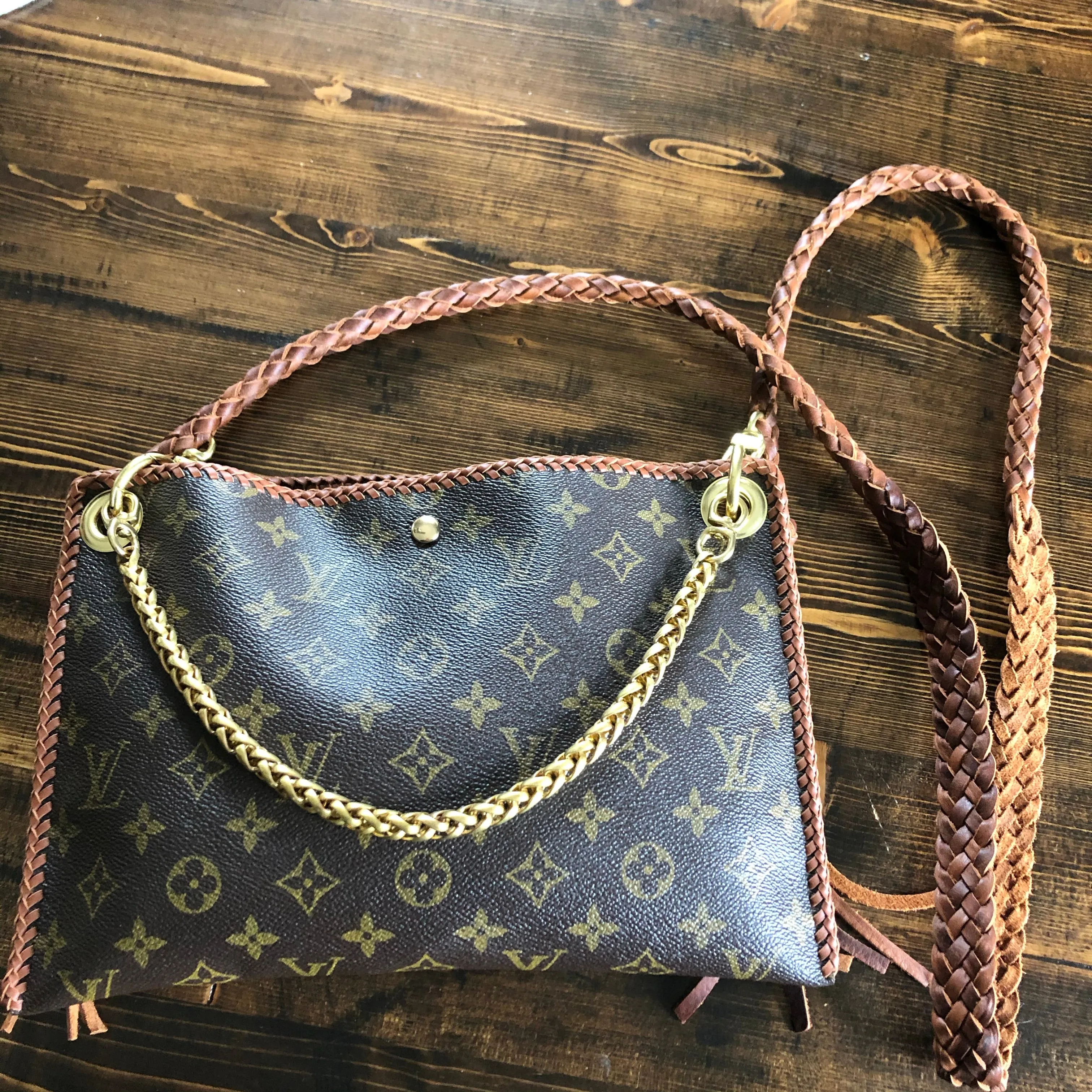 The XL Nuthatch - Vintage Monogram in Caramel Crossbody